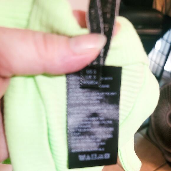 Urban Outfitters New lime Izzy square neck open back ribbed crop tank size S - Picture 9 of 13